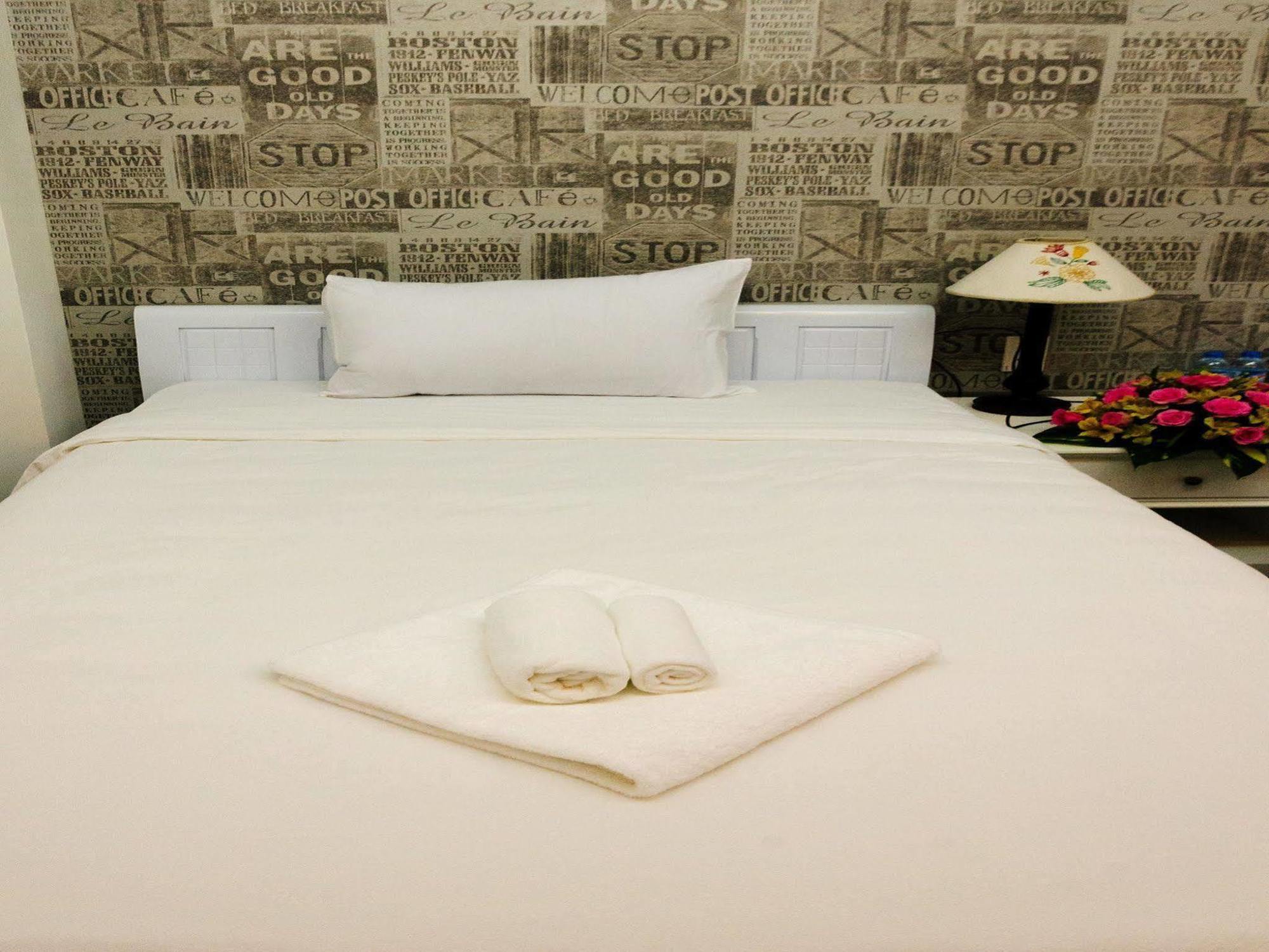 Danang Center Hotel Bagian luar foto